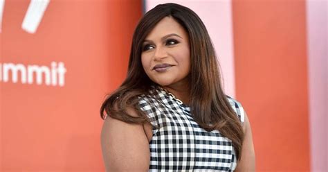 Mindy Kaling at Oscars Sparks Jokes Shes on Ozempic for。